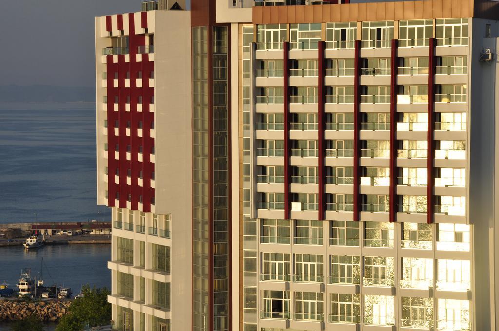 Sky Tower Hotel Akcakoca Convention & Spa Center エクステリア 写真